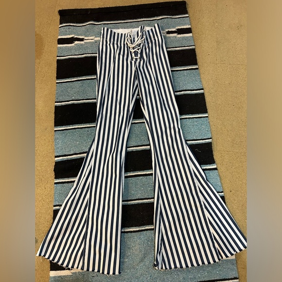 Show me your mumu striped bell bottoms - Picture 1 of 8